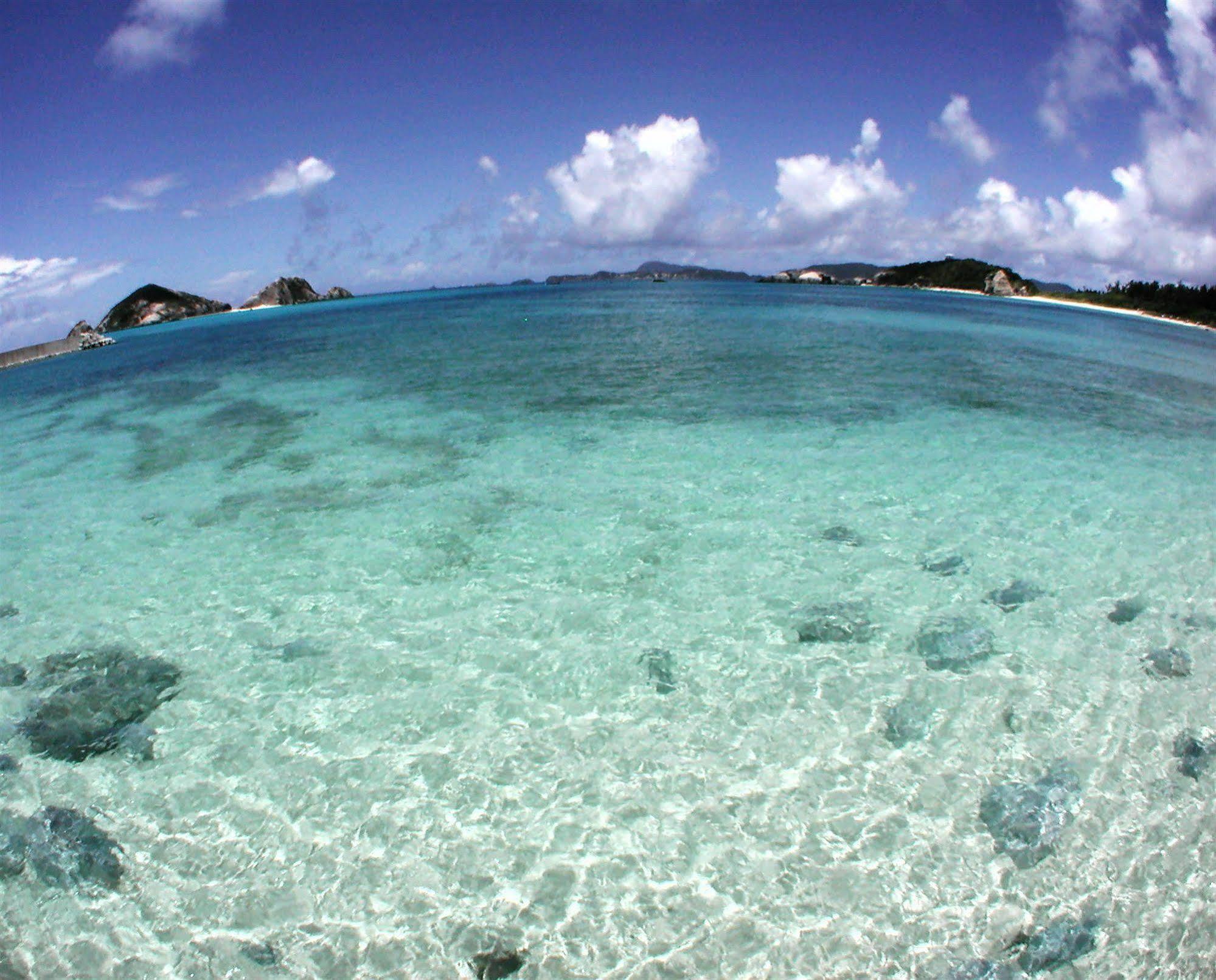 Pension Sea Friend Tokashiki Esterno foto
