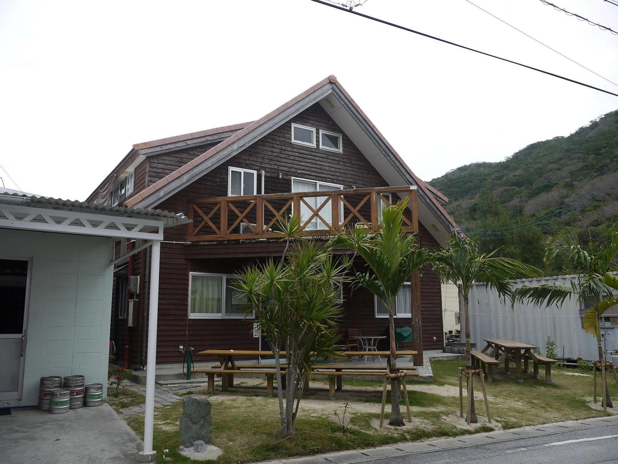 Pension Sea Friend Tokashiki Esterno foto
